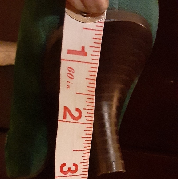 Ladies heels - Picture 4 of 4